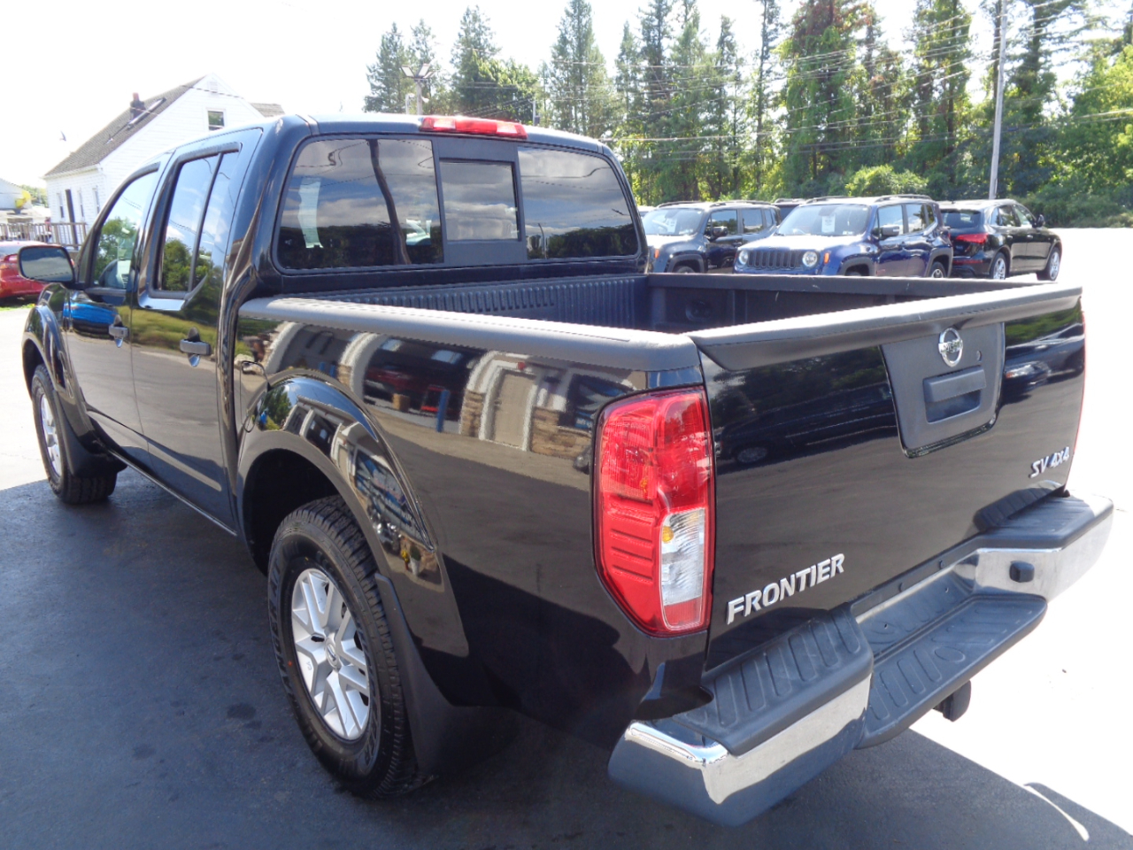 Nissan Frontier PRO-4X Crew Cab 5AT 4WD 2016 Nissan Frontier PRO-4X Crew Cab 5AT 4WD 2016