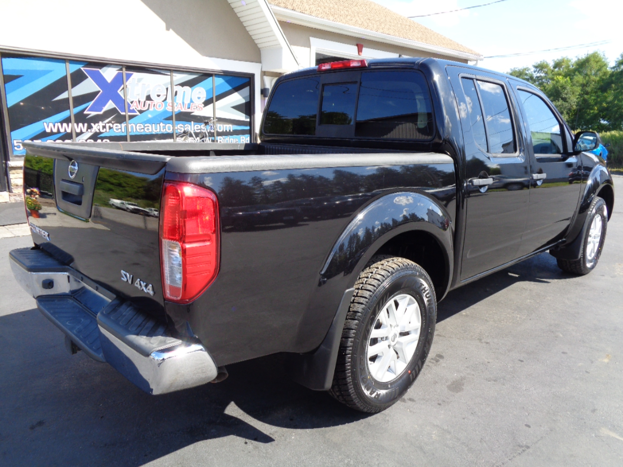 Nissan Frontier PRO-4X Crew Cab 5AT 4WD 2016 Nissan Frontier PRO-4X Crew Cab 5AT 4WD 2016