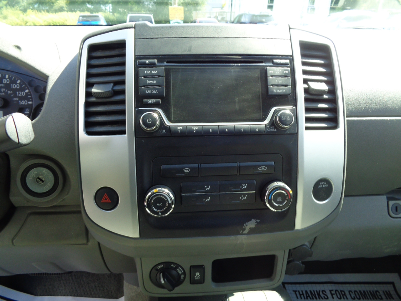 Nissan Frontier PRO-4X Crew Cab 5AT 4WD 2016 Nissan Frontier PRO-4X Crew Cab 5AT 4WD 2016