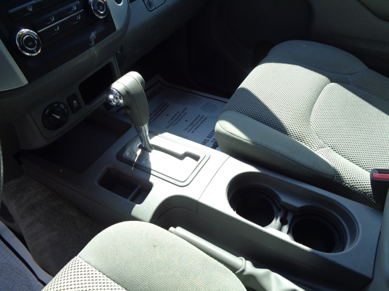 Nissan Frontier PRO-4X Crew Cab 5AT 4WD 2016 Nissan Frontier PRO-4X Crew Cab 5AT 4WD 2016