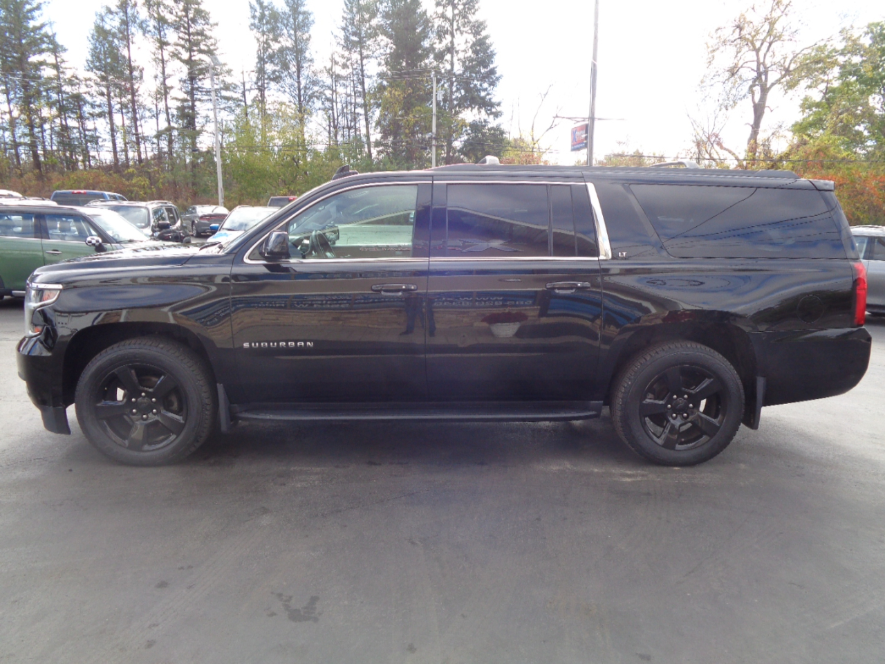 Chevrolet Suburban LT 4WD 2017 Chevrolet Suburban LT 4WD 2017