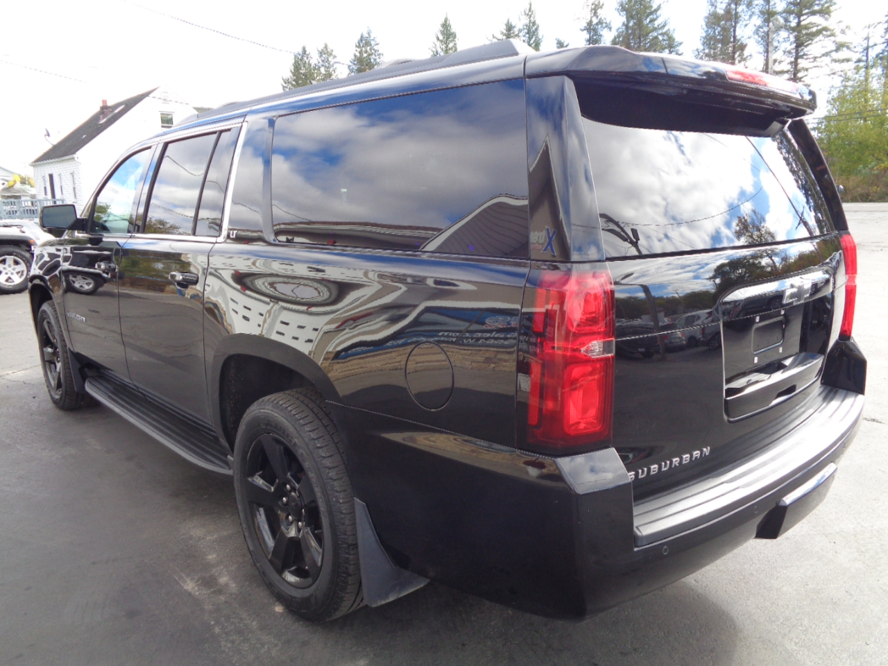 Chevrolet Suburban LT 4WD 2017 Chevrolet Suburban LT 4WD 2017