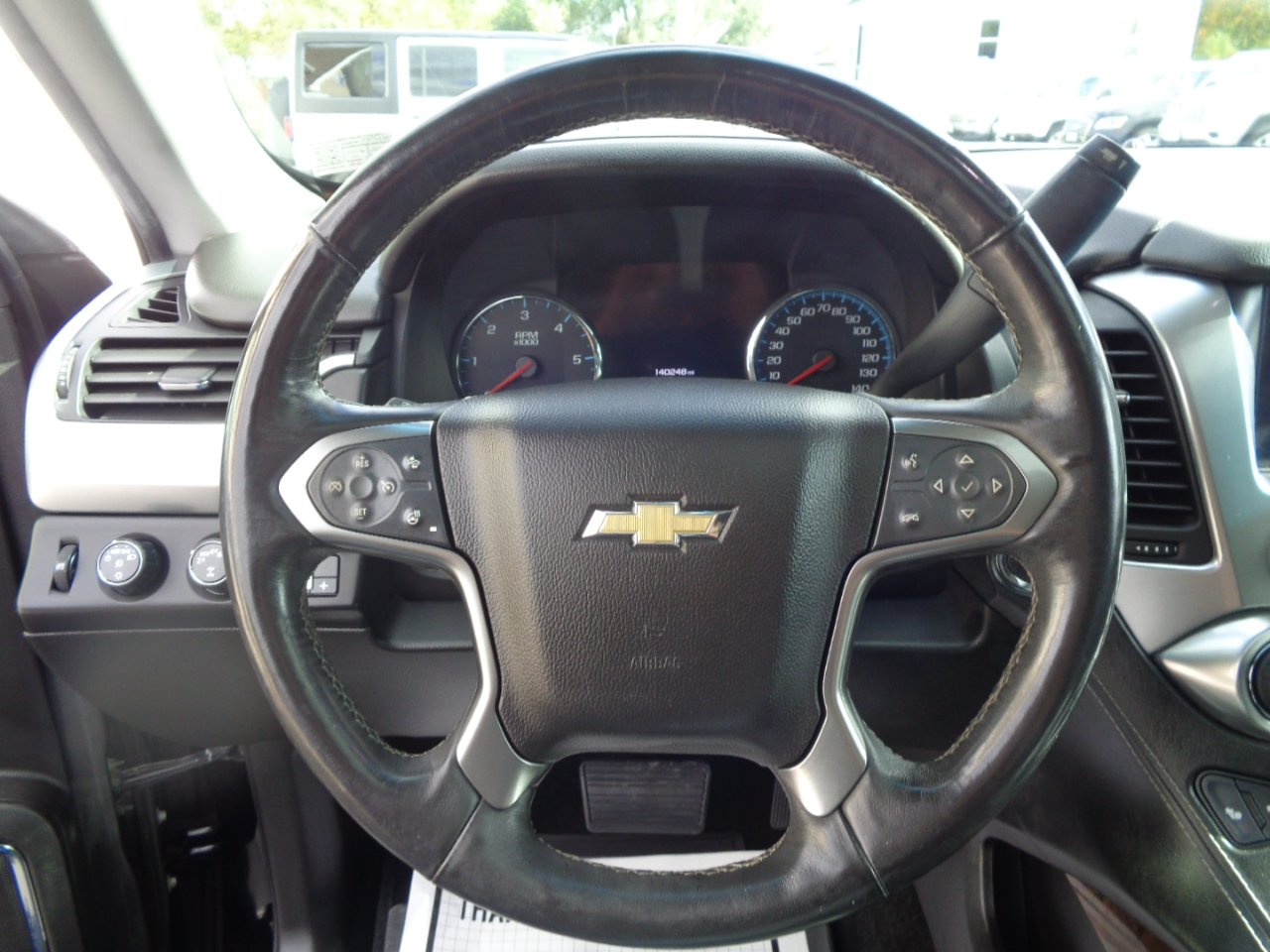 Chevrolet Suburban LT 4WD 2017 Chevrolet Suburban LT 4WD 2017