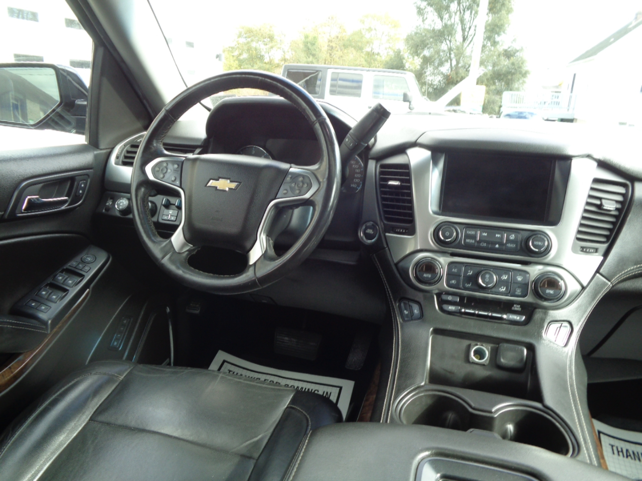 Chevrolet Suburban LT 4WD 2017 Chevrolet Suburban LT 4WD 2017