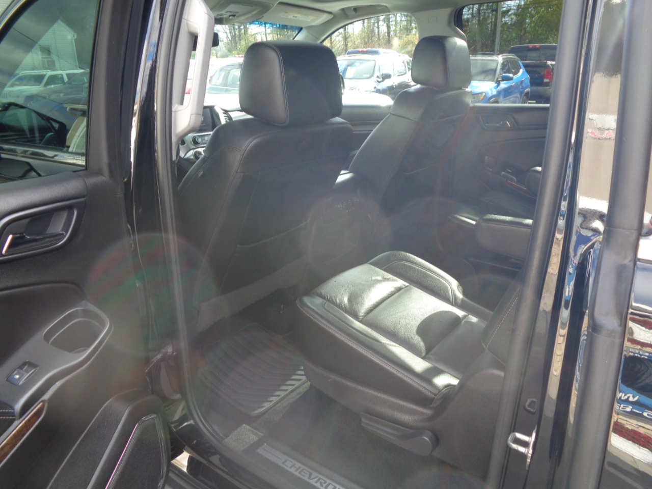 Chevrolet Suburban LT 4WD 2017 Chevrolet Suburban LT 4WD 2017