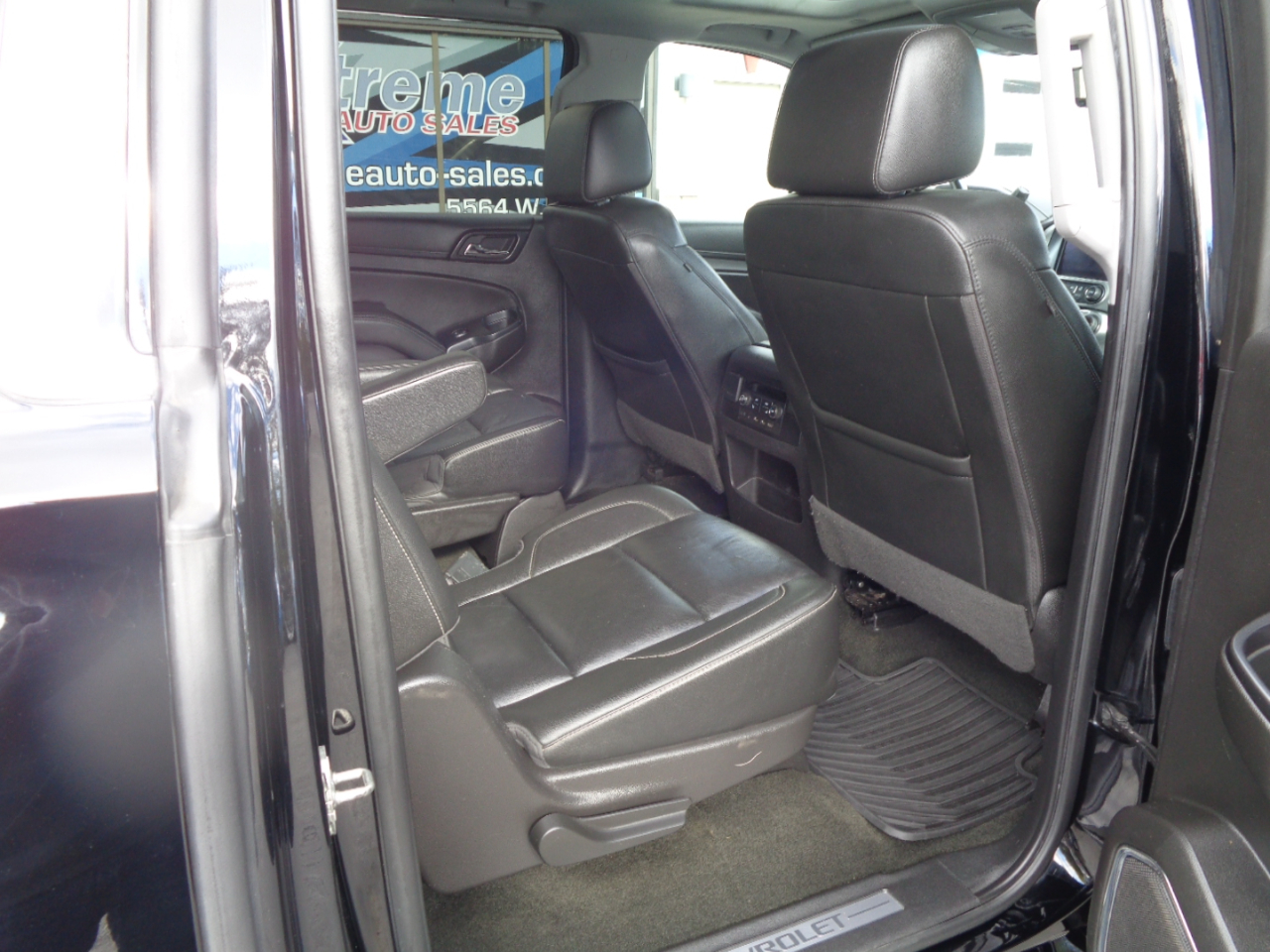 Chevrolet Suburban LT 4WD 2017 Chevrolet Suburban LT 4WD 2017