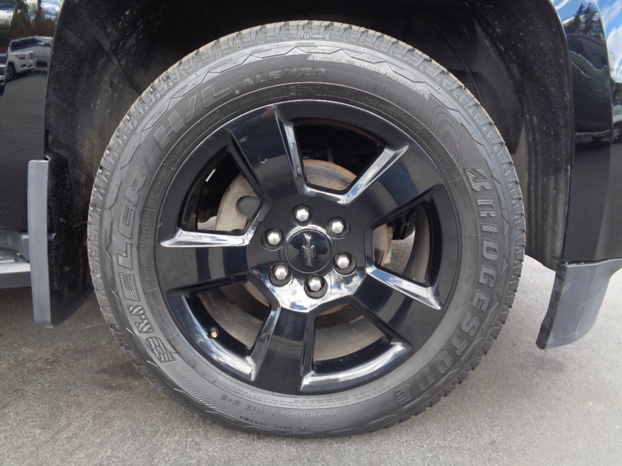 Chevrolet Suburban LT 4WD 2017 Chevrolet Suburban LT 4WD 2017