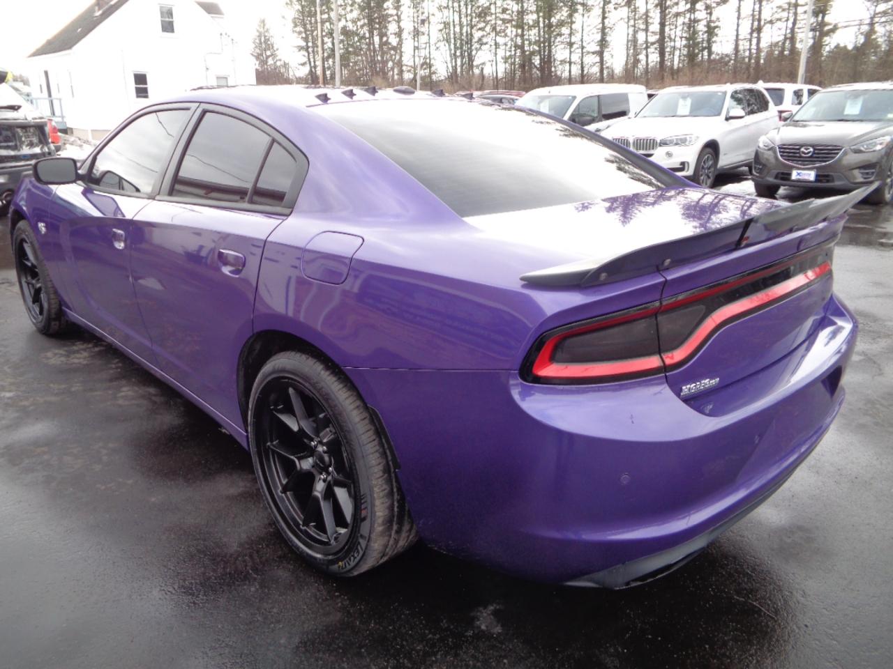 Dodge Charger SXT RWD 2019