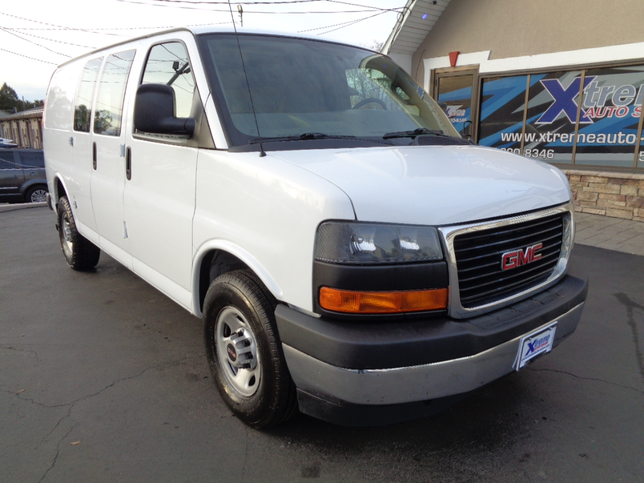 2017 GMC Savana G2500 Cargo