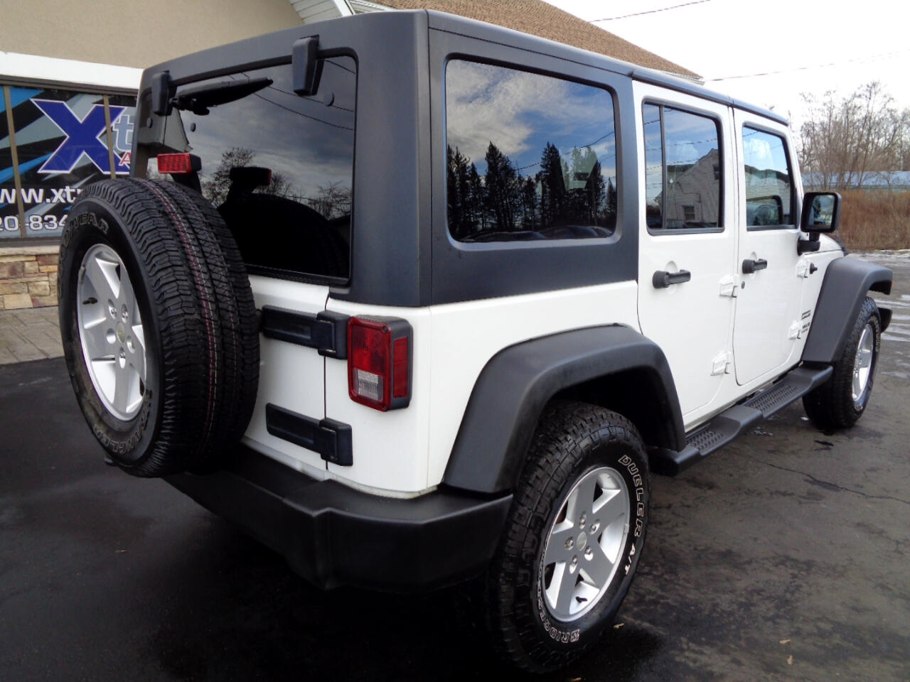 Jeep Wrangler Unlimited 4WD 4dr Sport 2011