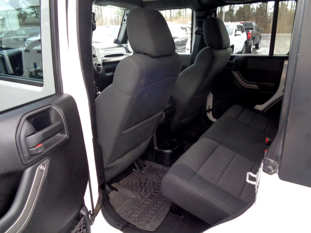 Jeep Wrangler Unlimited 4WD 4dr Sport 2011