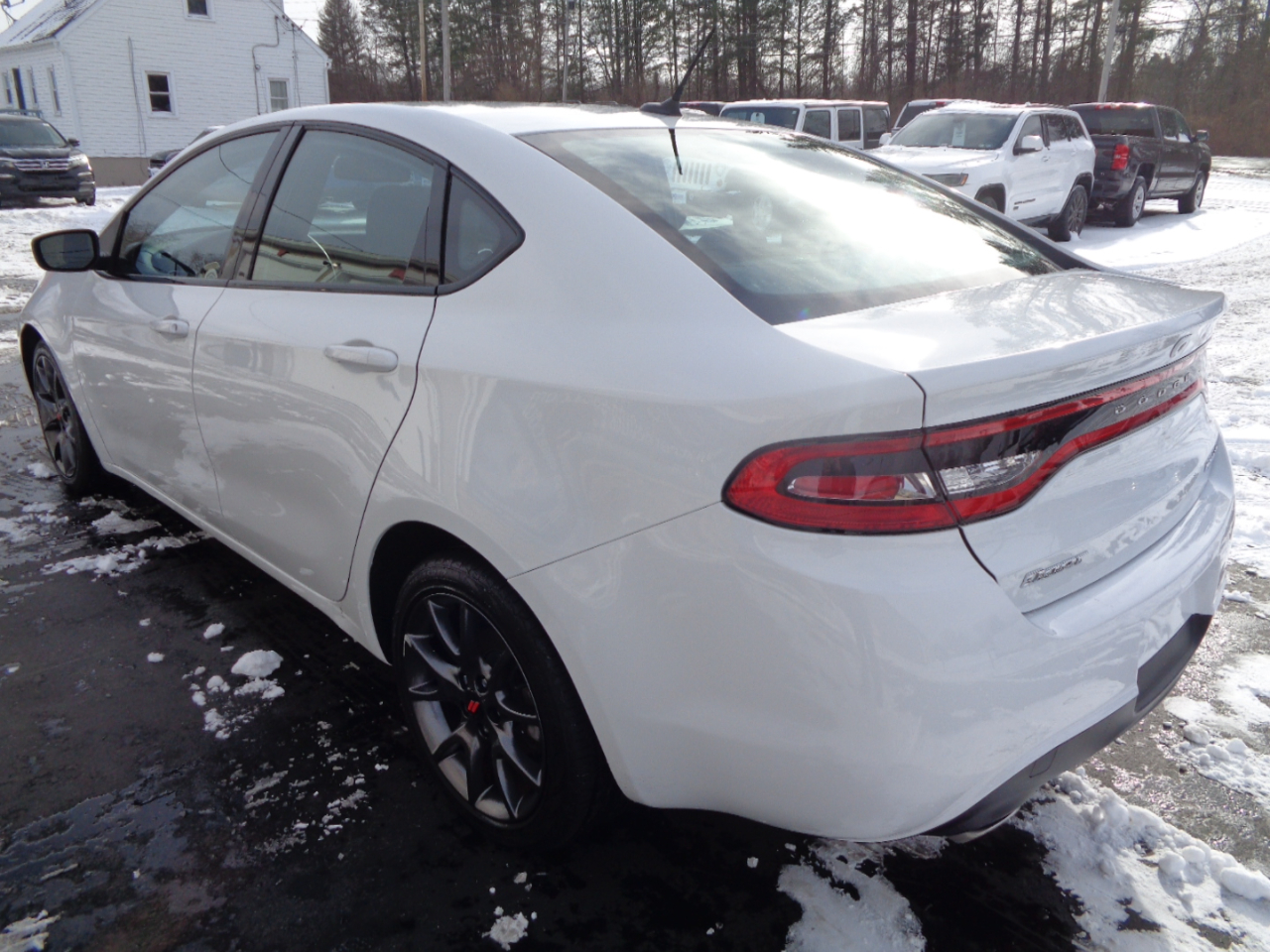 Dodge Dart 4dr Sdn SXT 2015