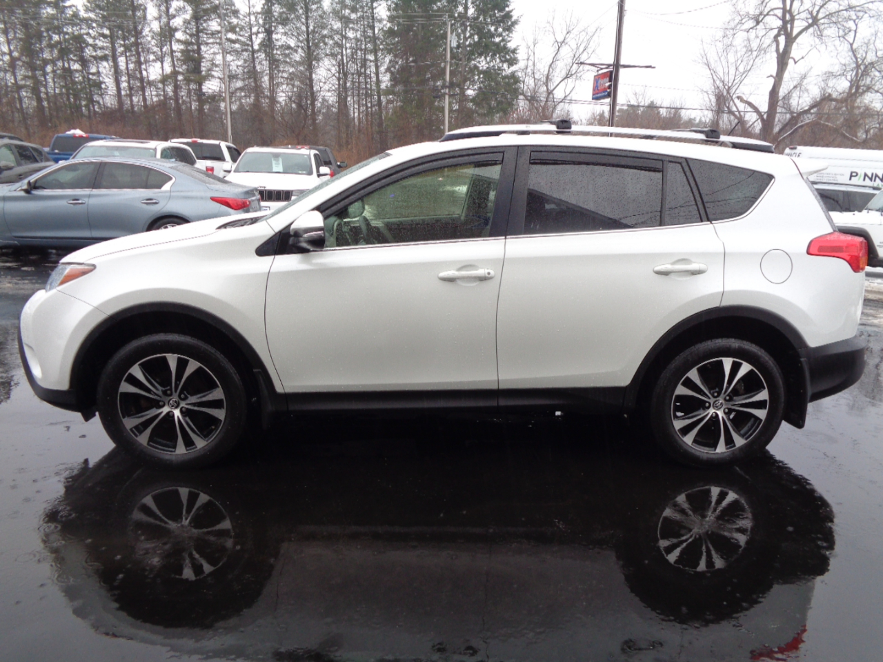 Toyota RAV4 AWD 4dr Limited (Natl) 2015