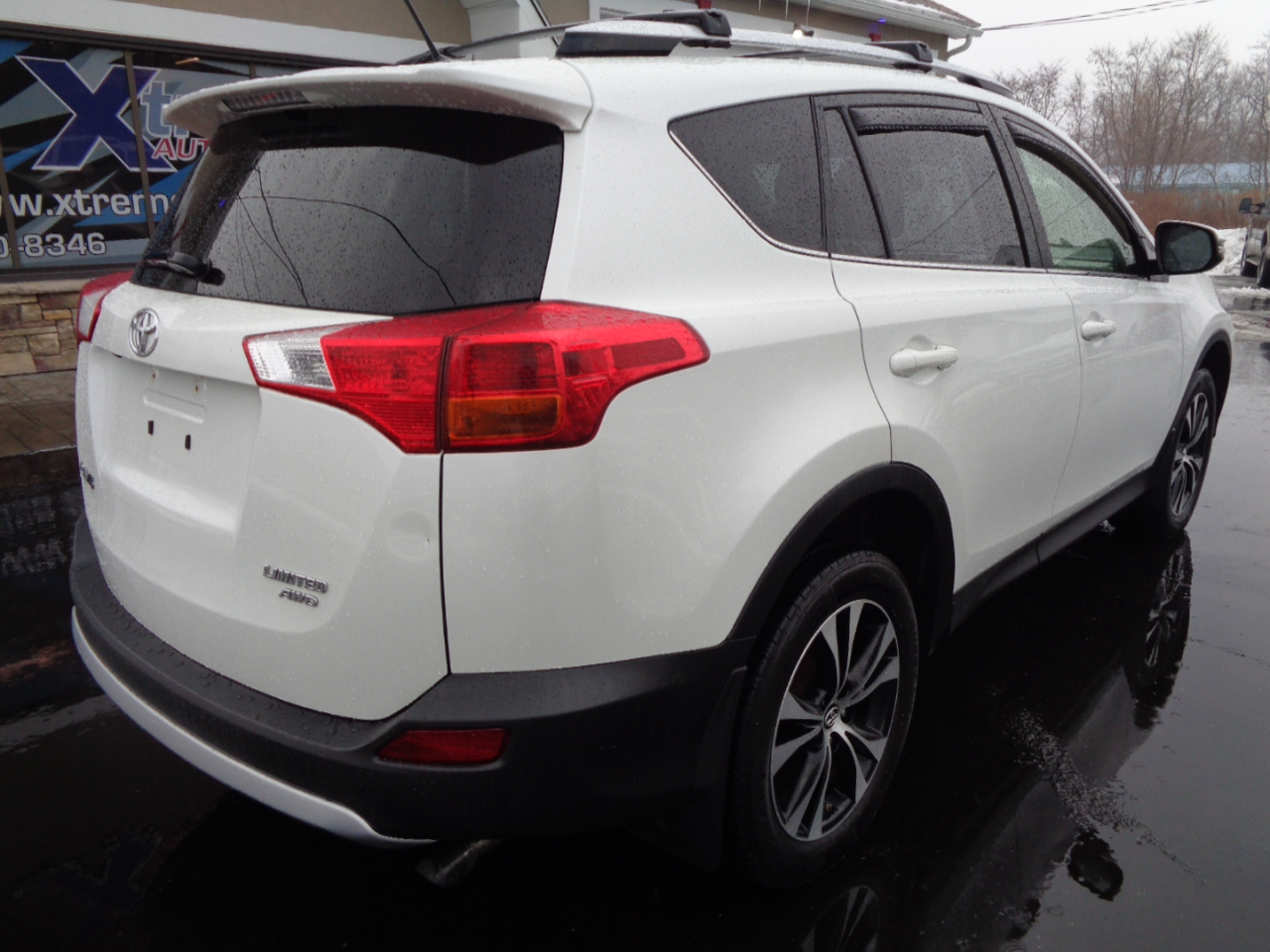 Toyota RAV4 AWD 4dr Limited (Natl) 2015