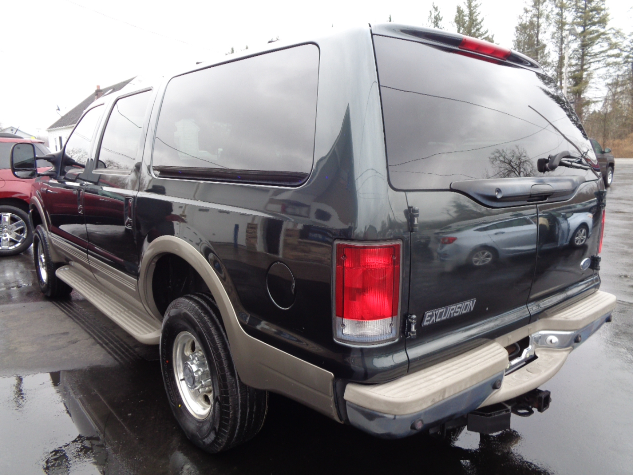 Ford Excursion 137" WB Limited 4WD 2000
