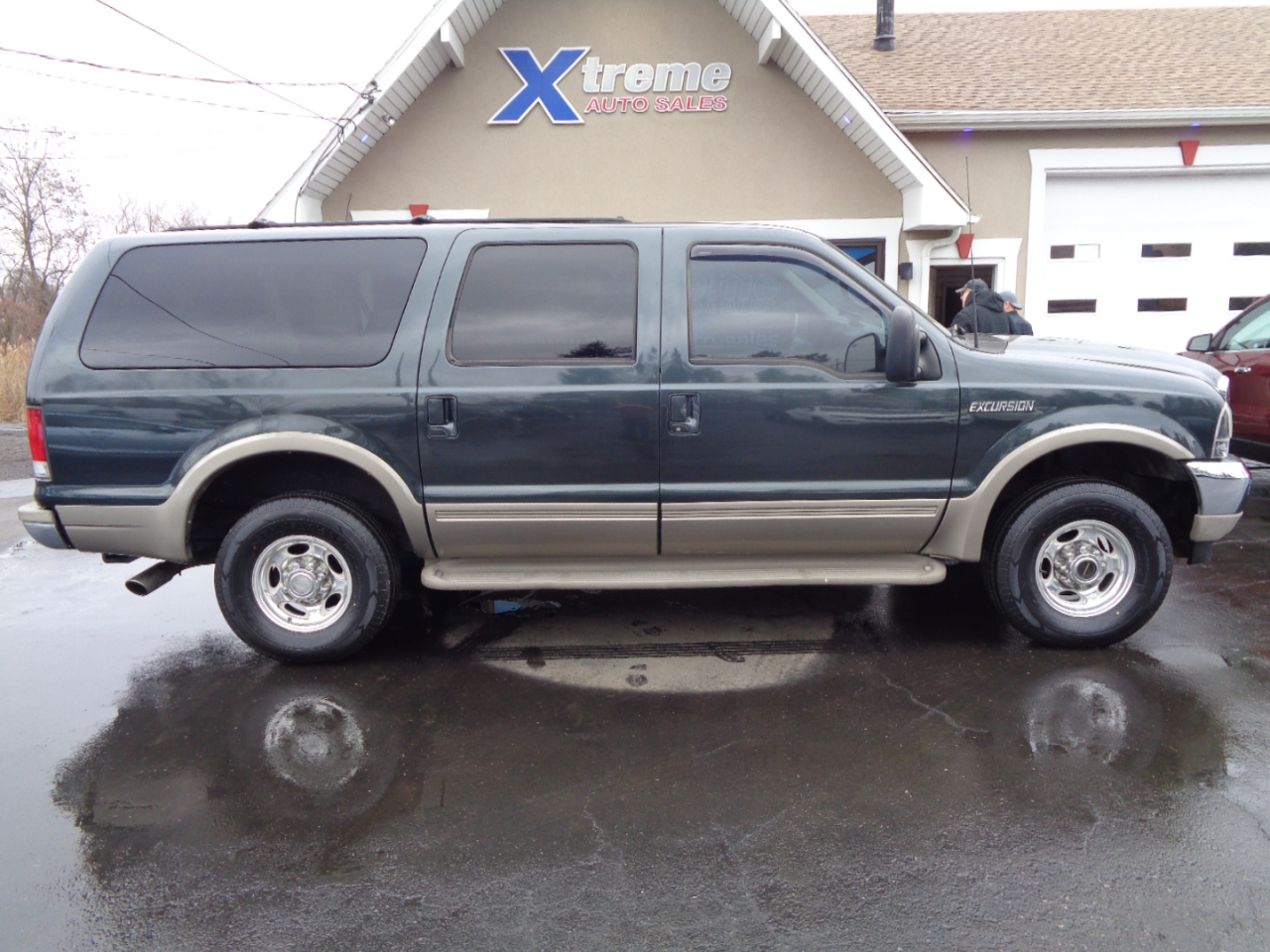 Ford Excursion 137" WB Limited 4WD 2000