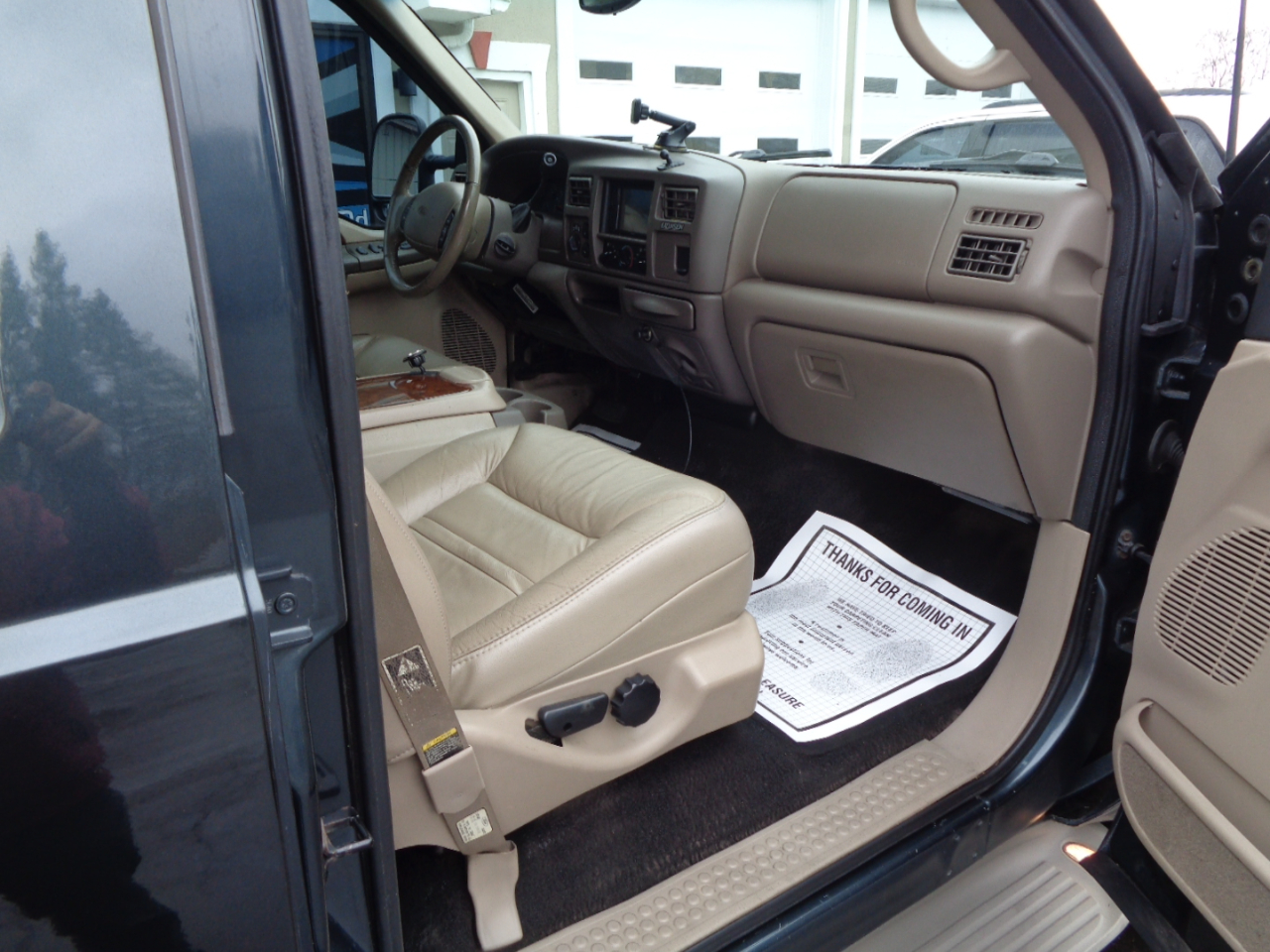 Ford Excursion 137" WB Limited 4WD 2000