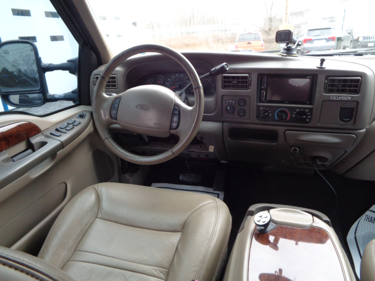 Ford Excursion 137" WB Limited 4WD 2000