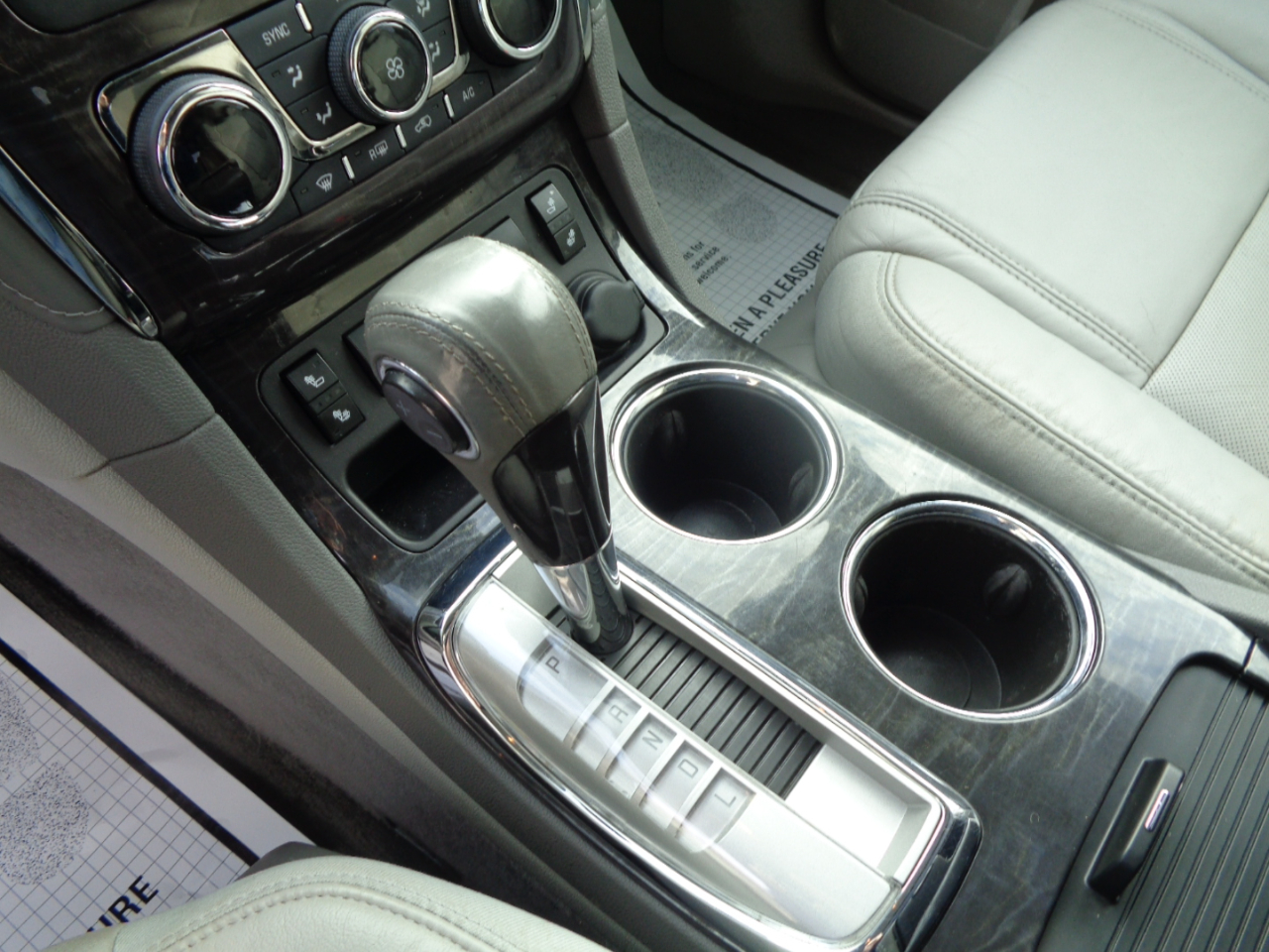 Buick Enclave AWD 4dr Leather 2015