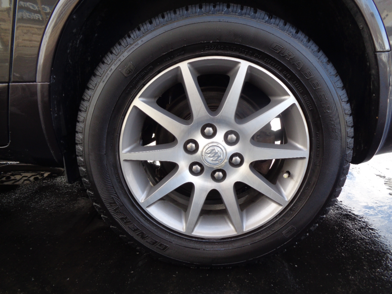 Buick Enclave AWD 4dr Leather 2015