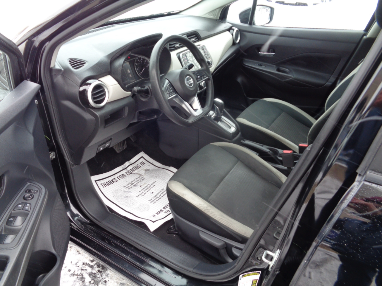 Nissan Versa SV CVT 2021