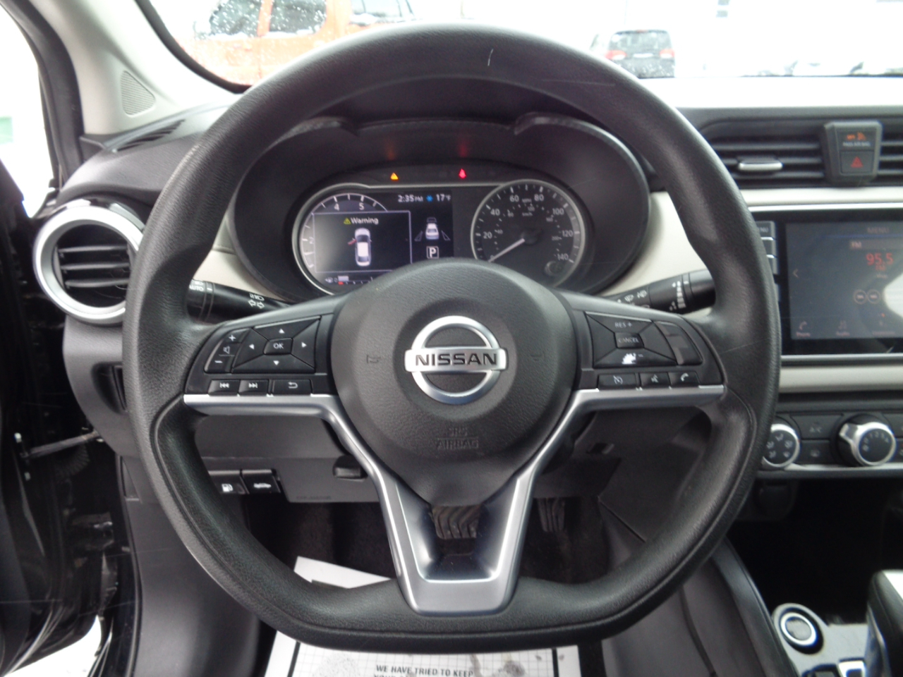 Nissan Versa SV CVT 2021