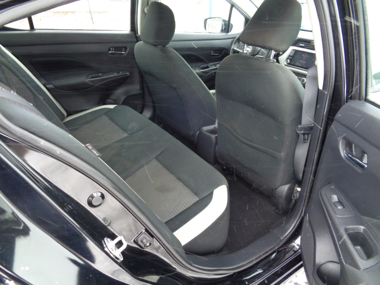 Nissan Versa SV CVT 2021