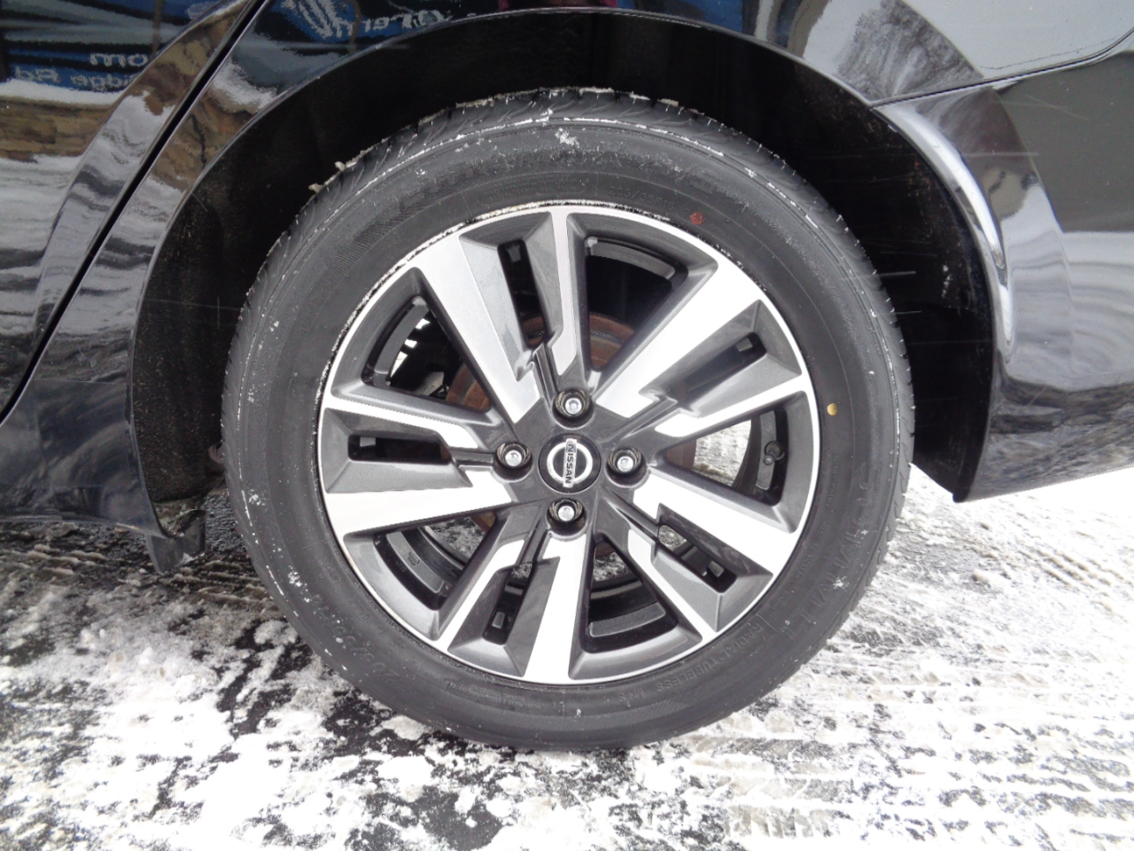 Nissan Versa SV CVT 2021