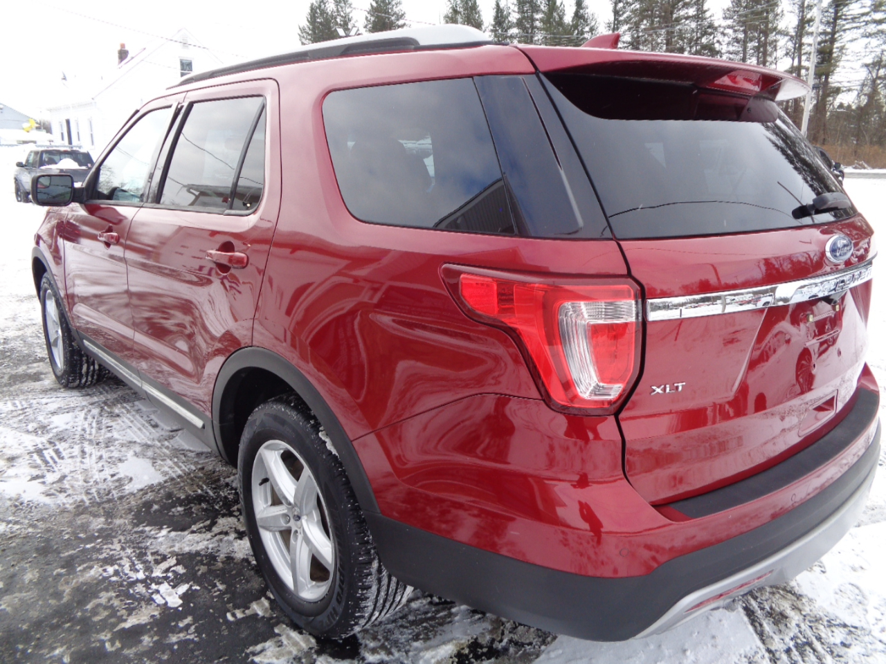 Ford Explorer 4WD 4dr XLT 2016