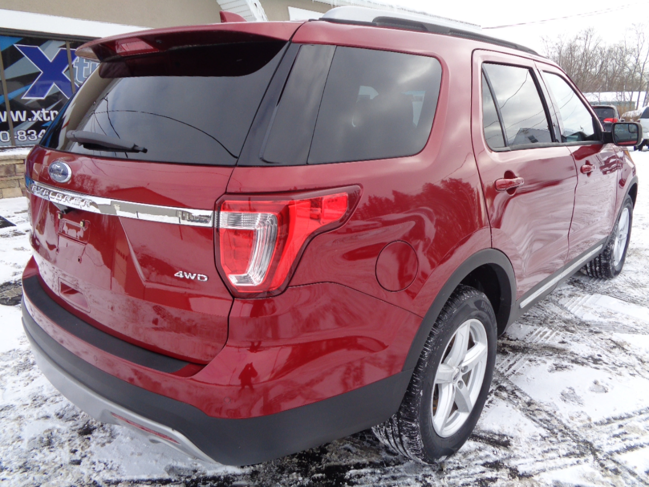 Ford Explorer 4WD 4dr XLT 2016