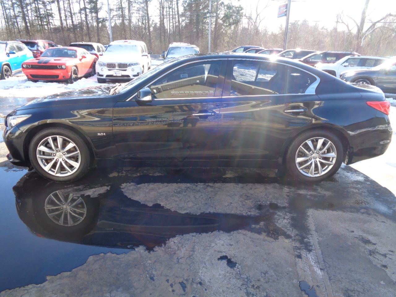 Infiniti Q50 4dr Sdn 3.0t Premium RWD 2016