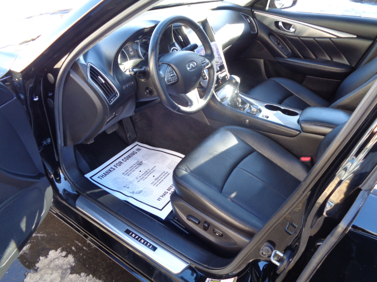 Infiniti Q50 4dr Sdn 3.0t Premium RWD 2016