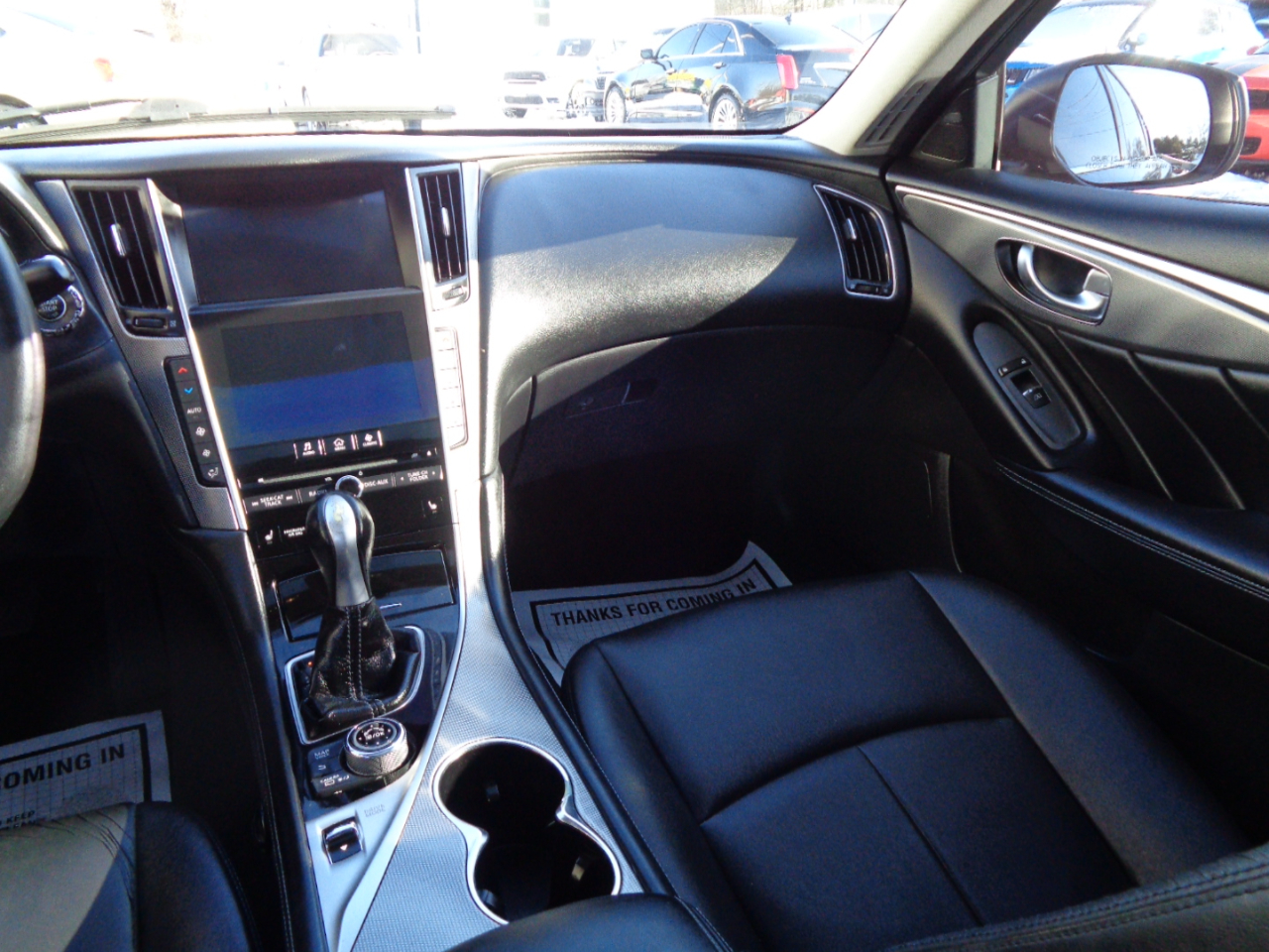 Infiniti Q50 4dr Sdn 3.0t Premium RWD 2016