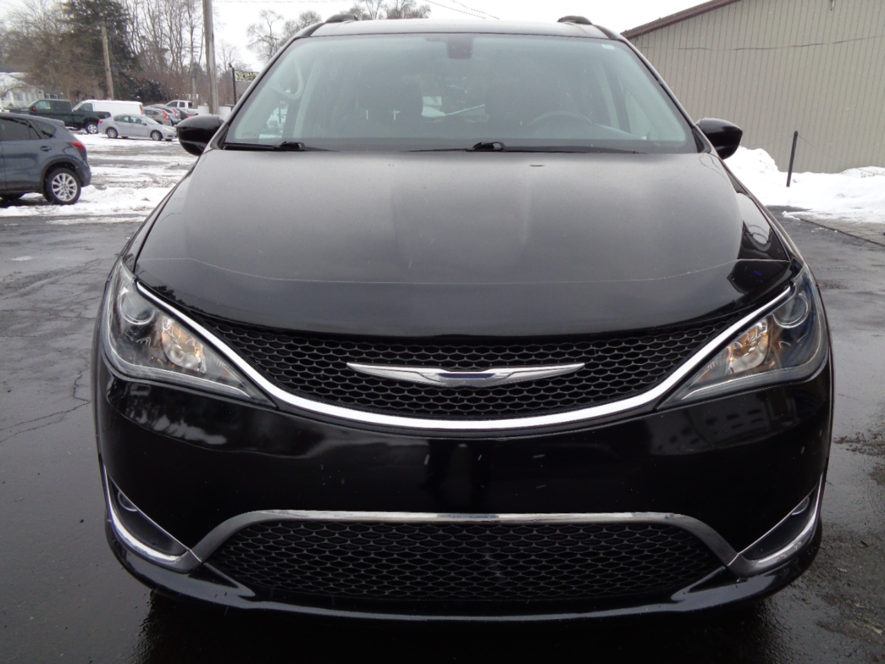 Chrysler Pacifica Touring-L FWD 2017