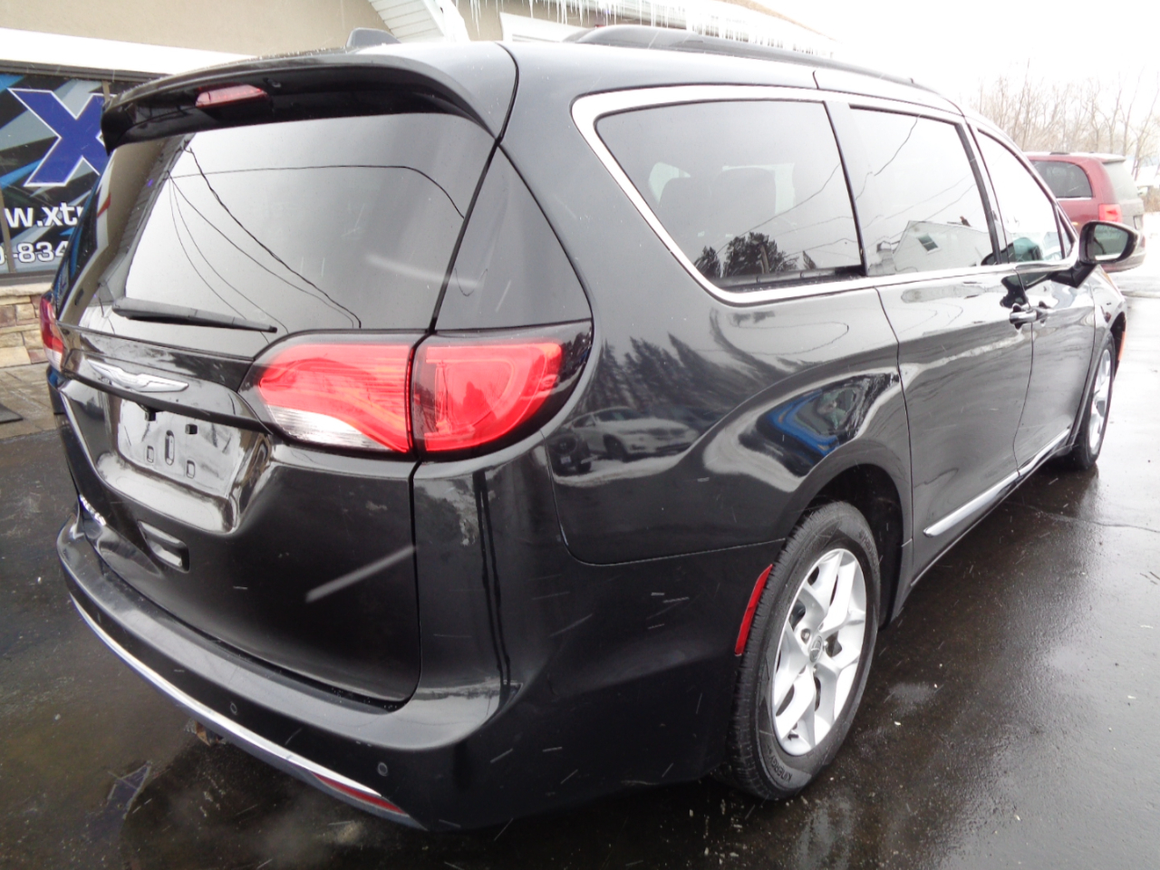 Chrysler Pacifica Touring-L FWD 2017