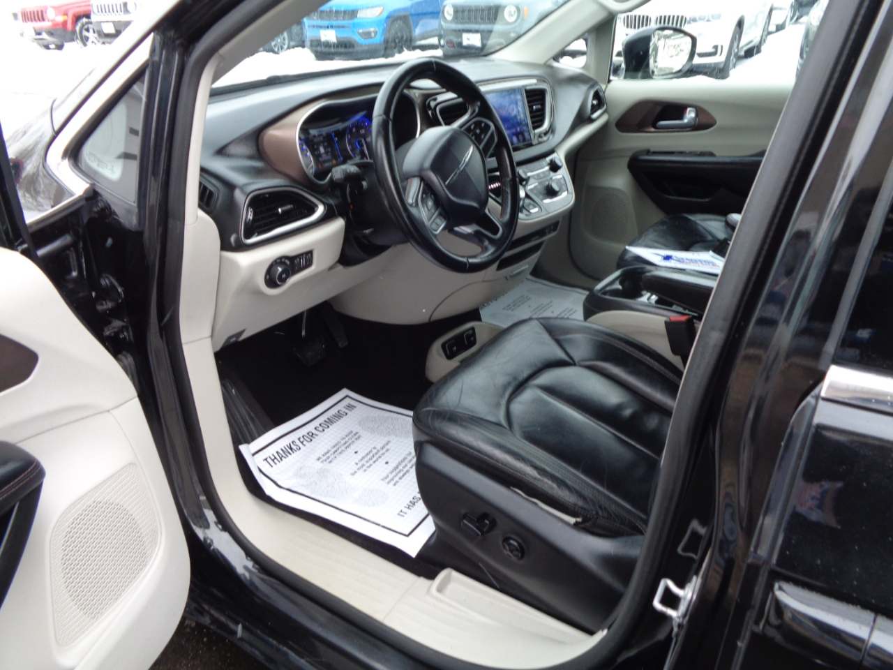 Chrysler Pacifica Touring-L FWD 2017