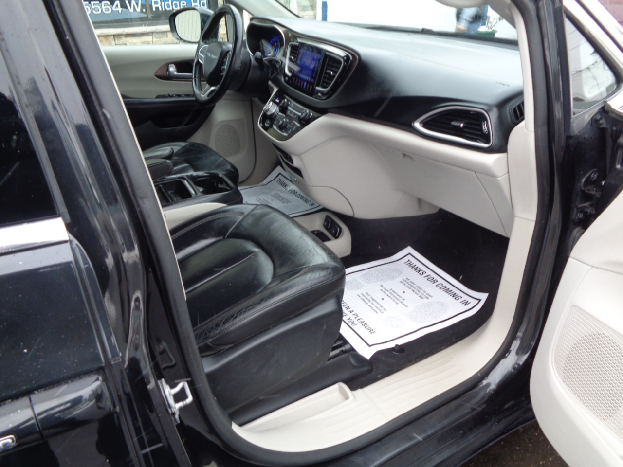 Chrysler Pacifica Touring-L FWD 2017