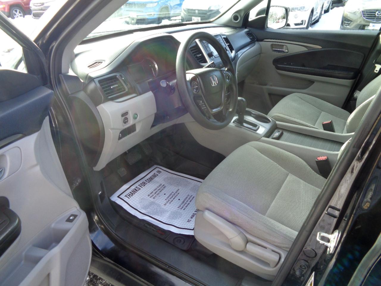 Honda Pilot AWD 4dr LX 2016