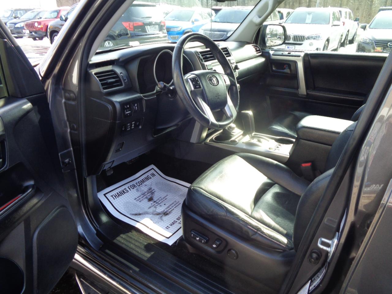 Toyota 4Runner 4WD 4dr V6 Limited (Natl) 2012