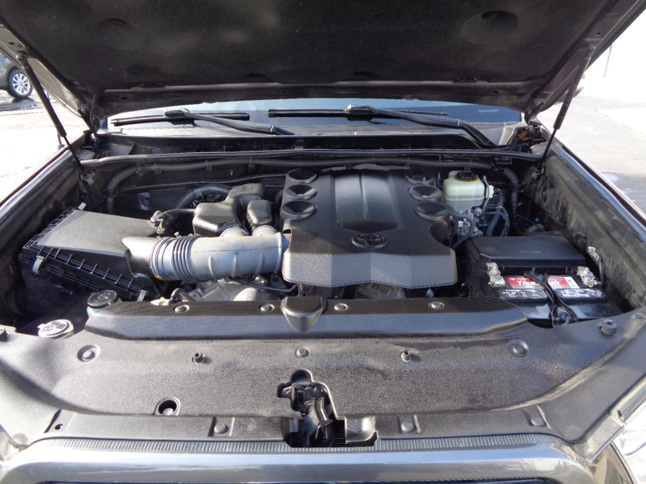 Toyota 4Runner 4WD 4dr V6 Limited (Natl) 2012