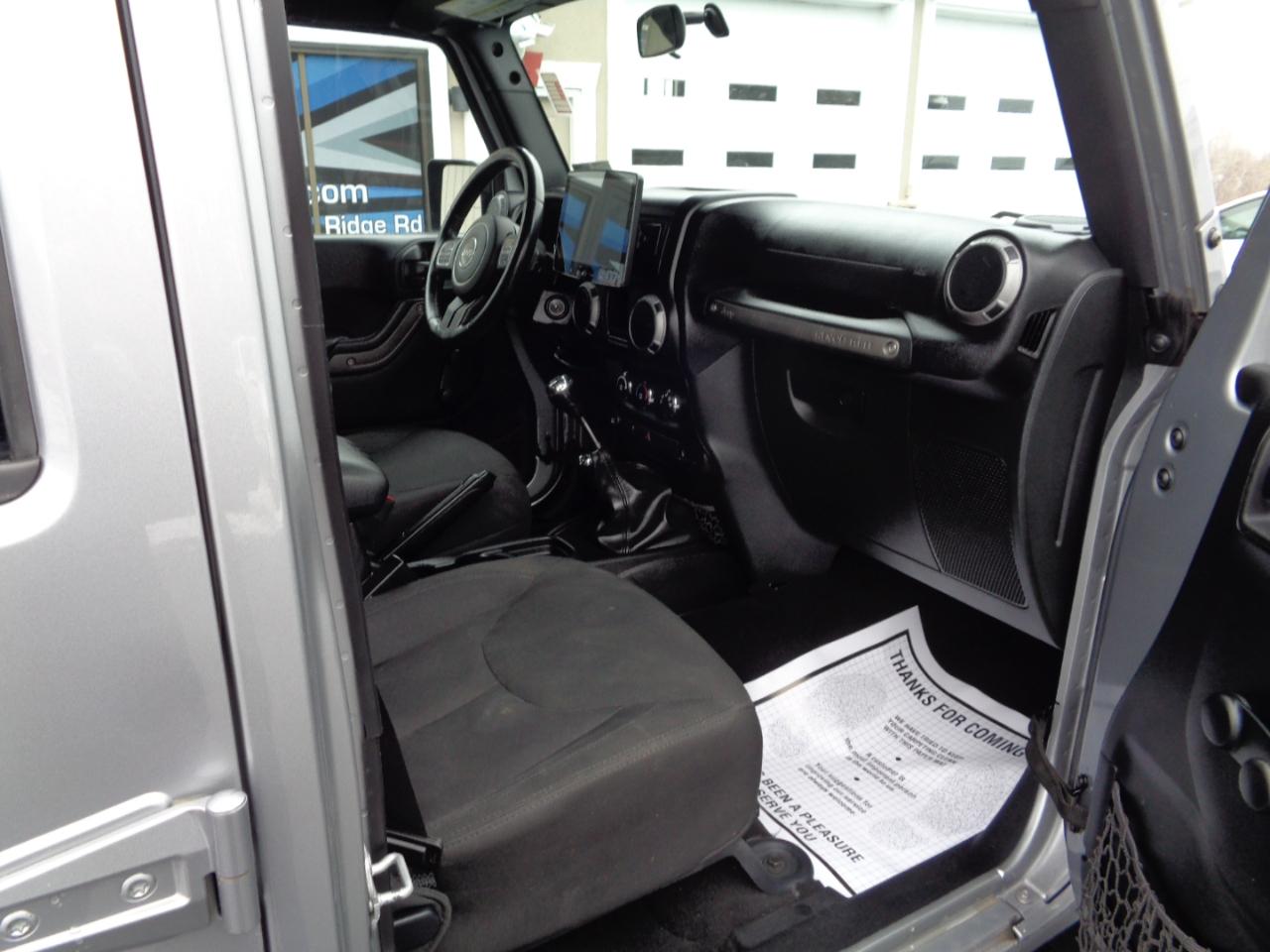 Jeep Wrangler Unlimited 4WD 4dr Sport 2016