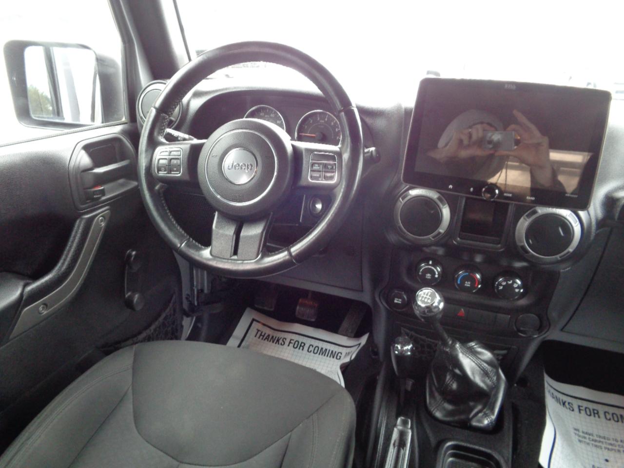 Jeep Wrangler Unlimited 4WD 4dr Sport 2016