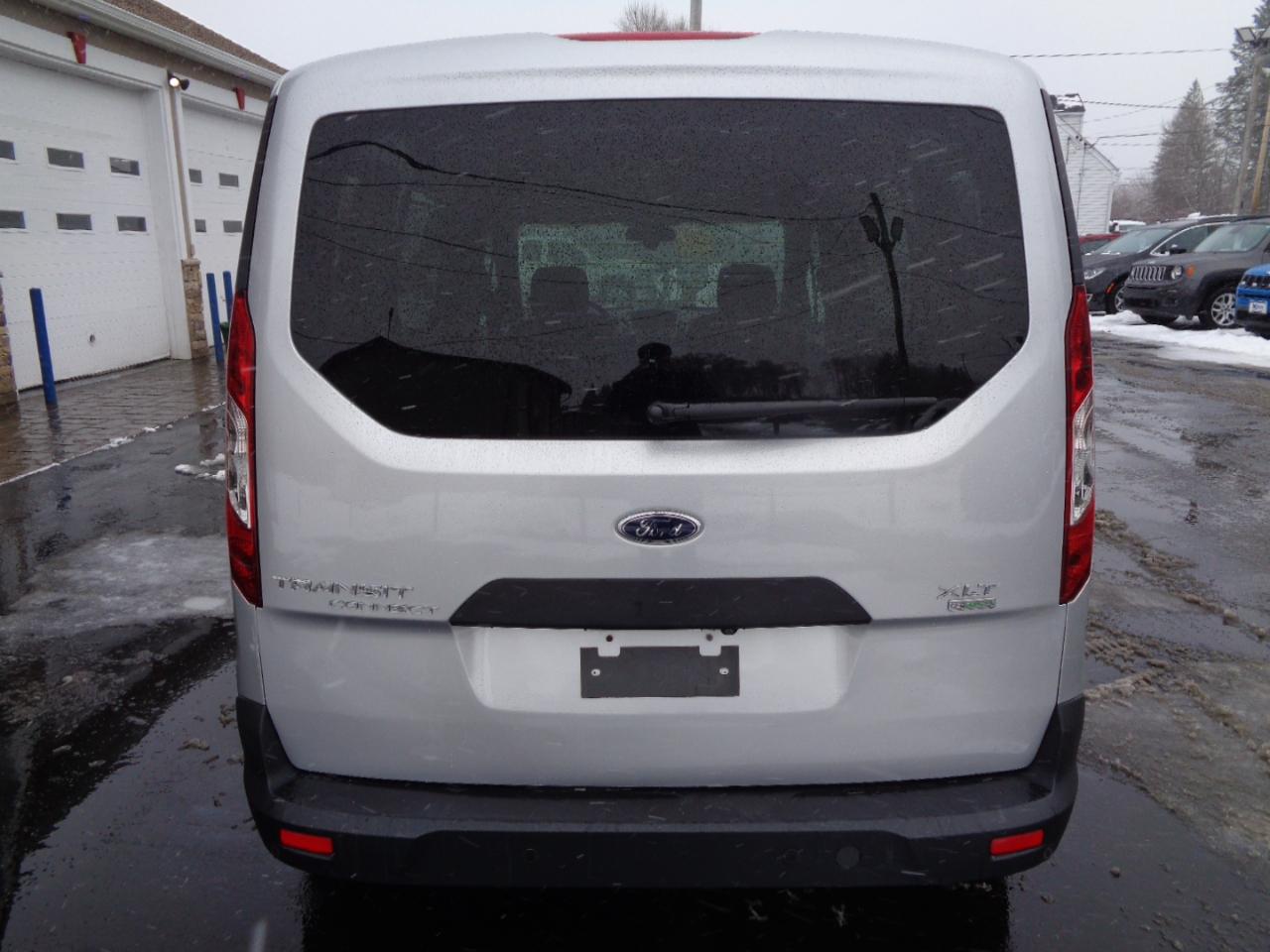 Ford Transit Connect LWB XLT w/Rear Liftgate 2016