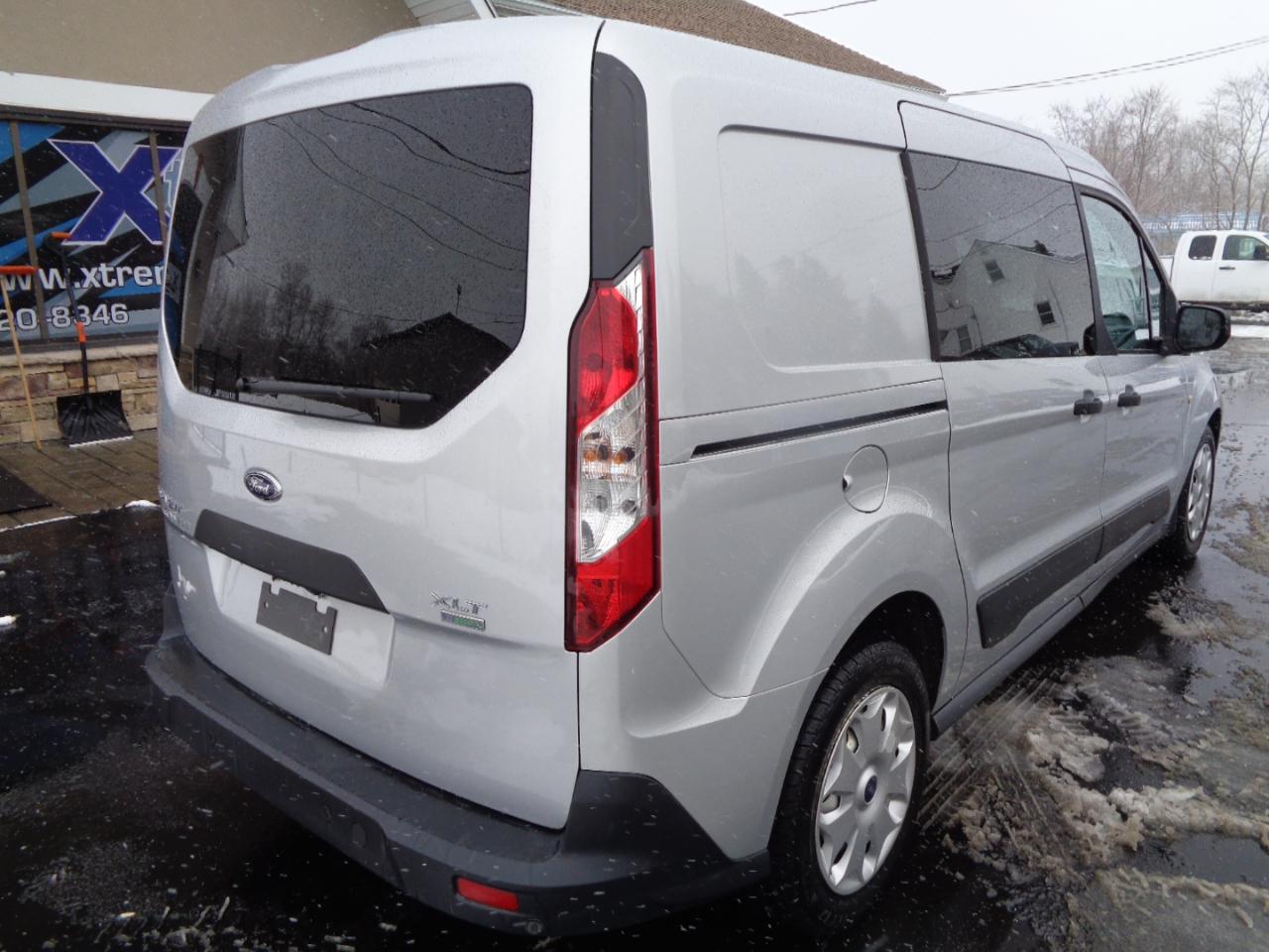Ford Transit Connect LWB XLT w/Rear Liftgate 2016