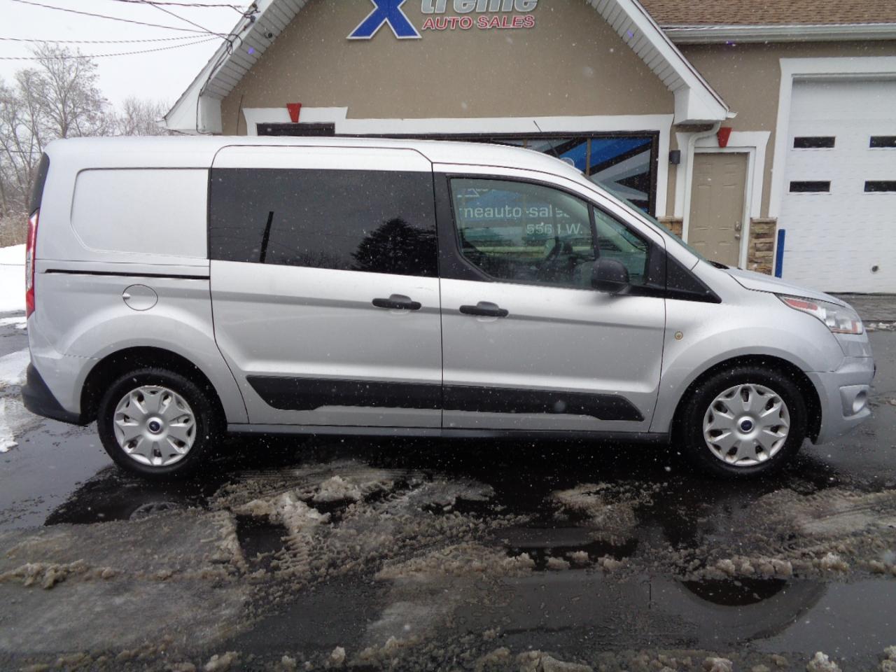 Ford Transit Connect LWB XLT w/Rear Liftgate 2016