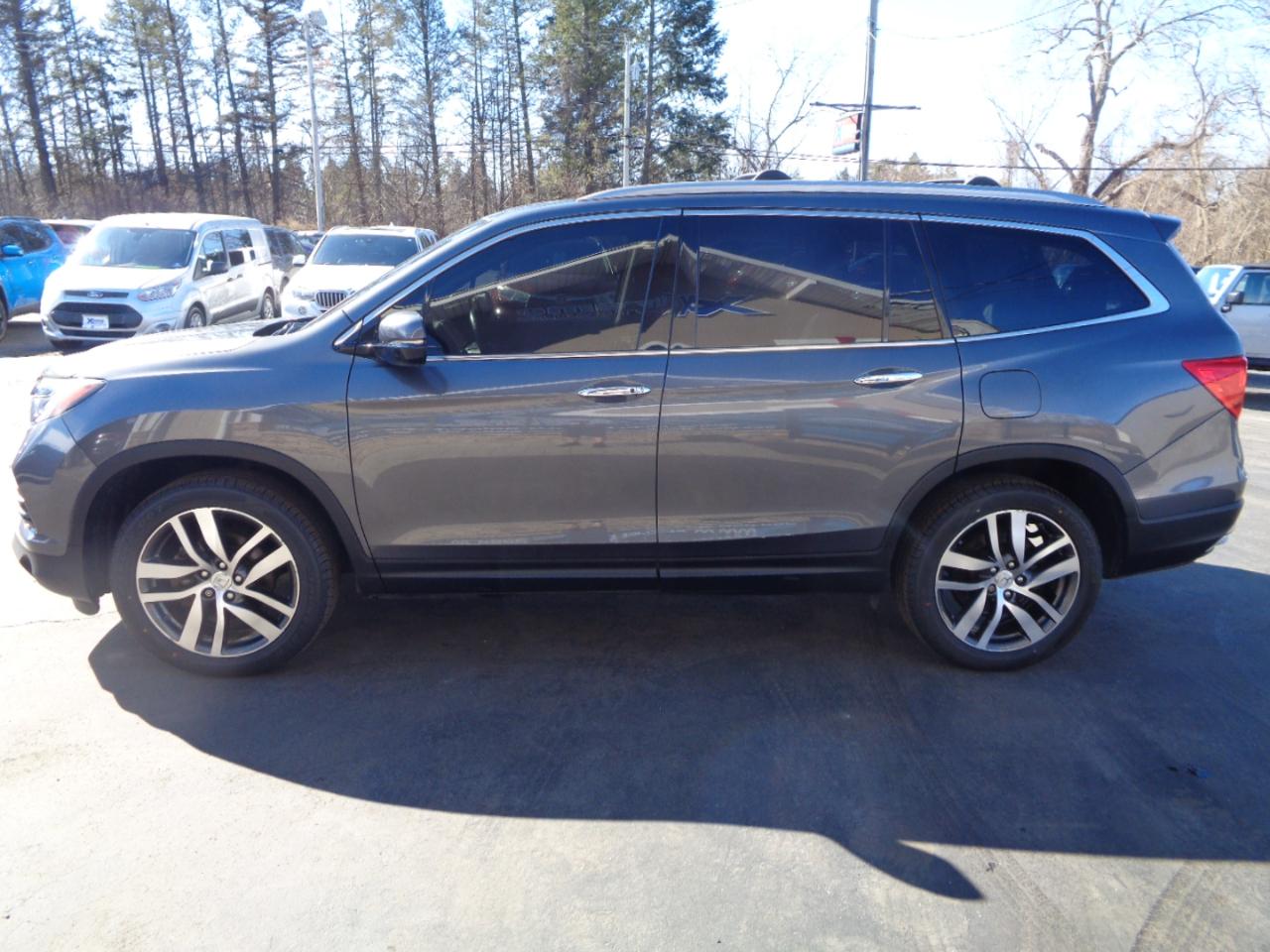 Honda Pilot Touring AWD 2017