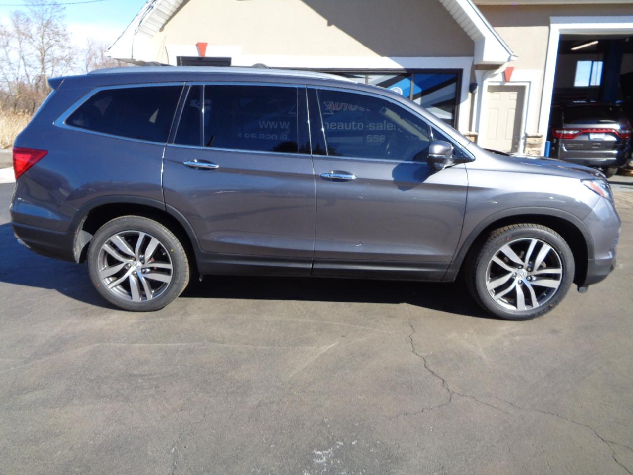 Honda Pilot Touring AWD 2017