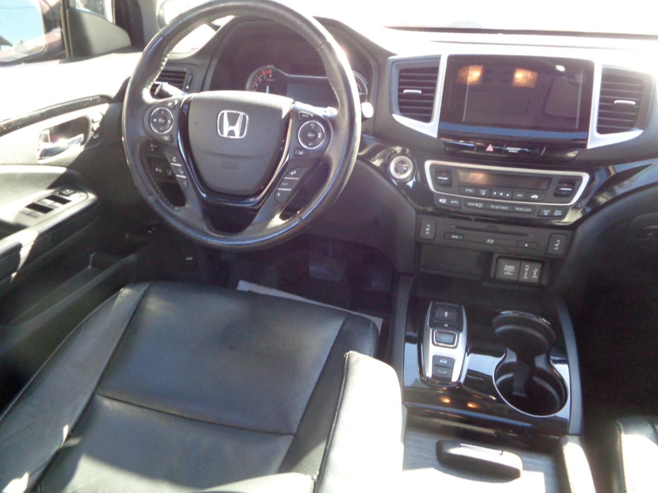 Honda Pilot Touring AWD 2017