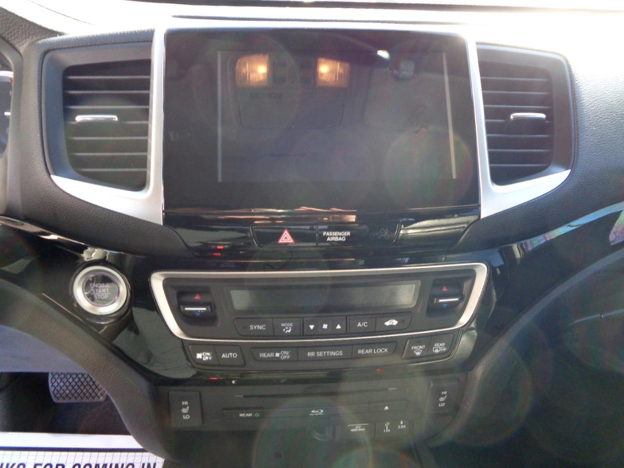 Honda Pilot Touring AWD 2017