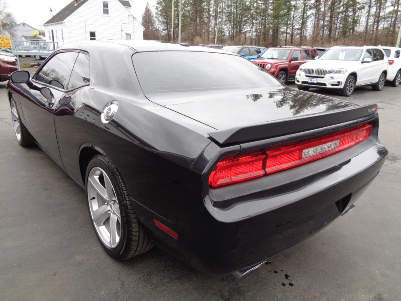 Dodge Challenger 2dr Cpe SRT8 2010